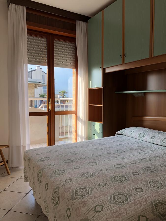 Residence Moresco Lido di Jesolo Exteriör bild